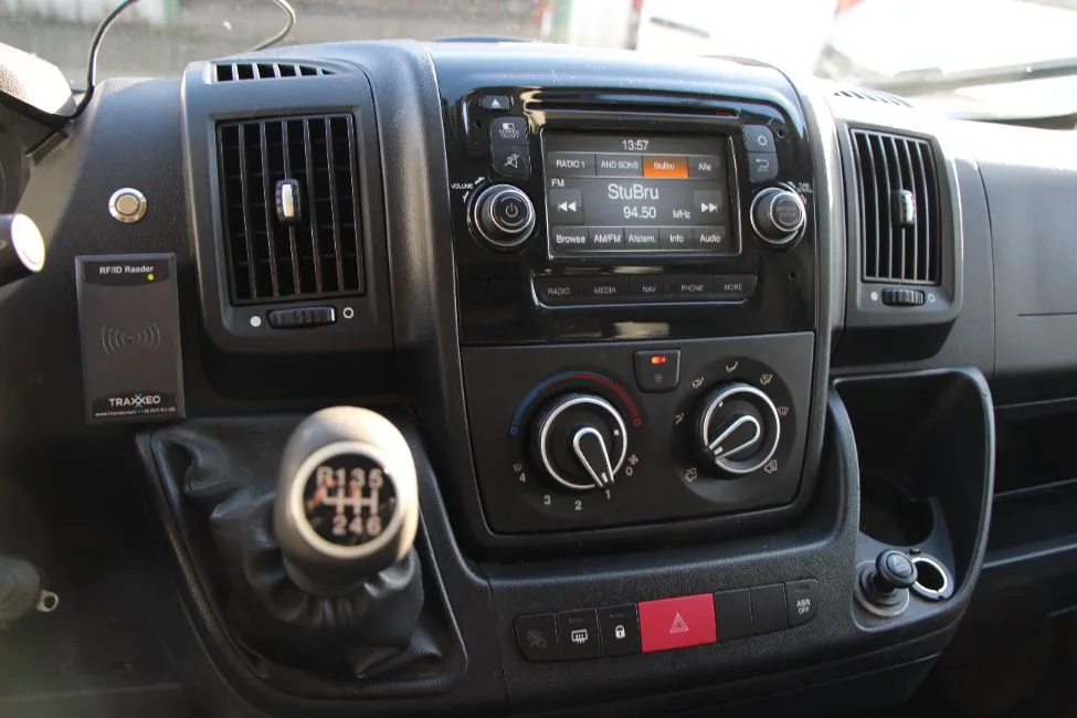 Peugeot Boxer 2.0 Hdi Euro6 Airco CruisContr. Garantie Image 10